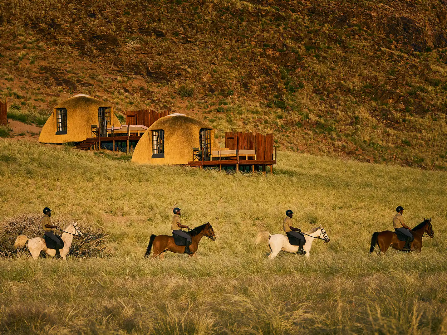 021-ondili-aktivitaet-namib-night_01_md