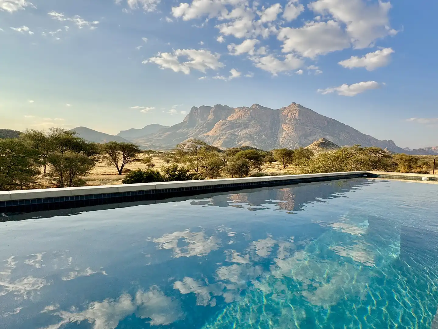 66-ondili-hohenstein-lodge_md