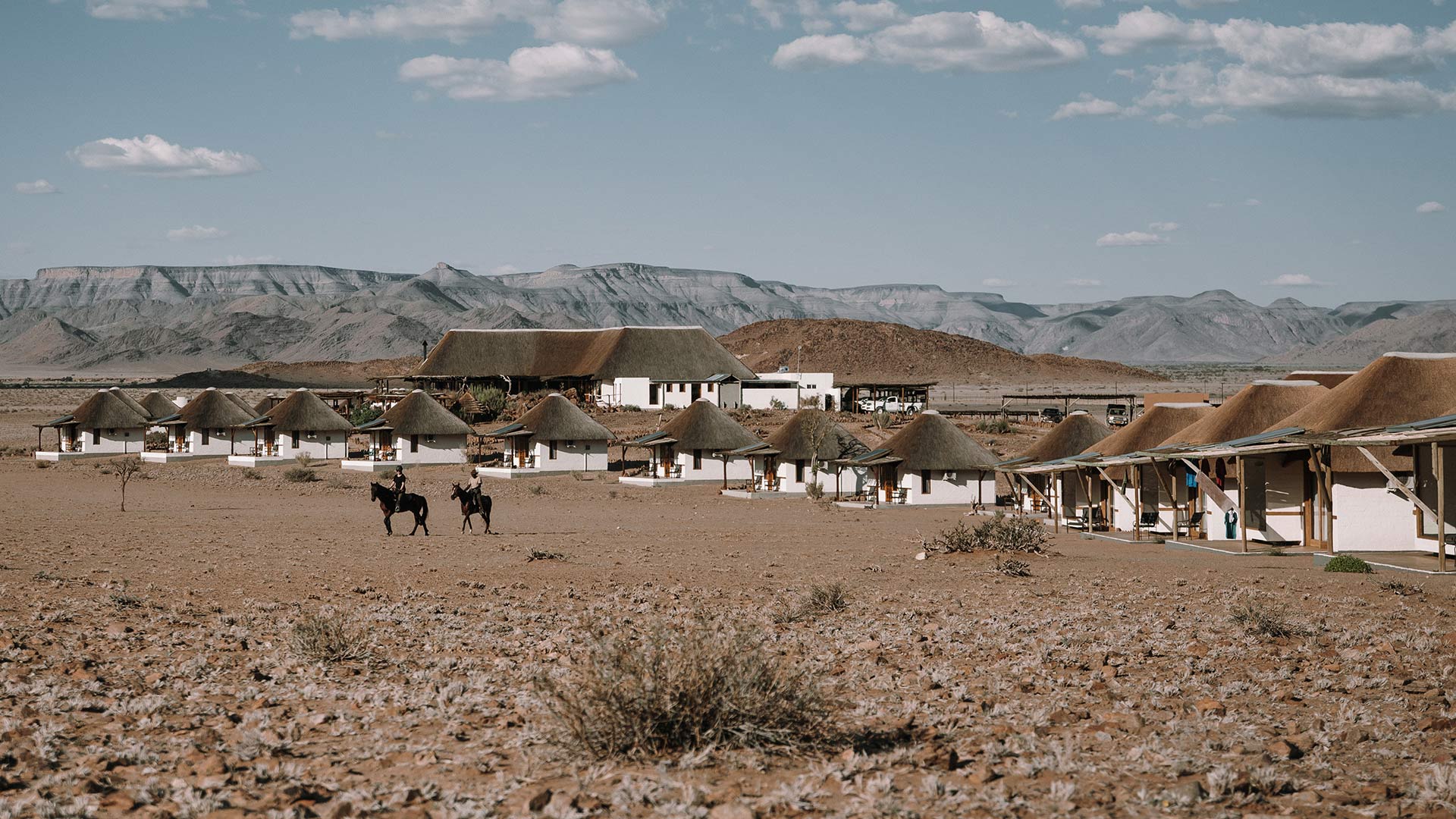 lodge-desert-homestead-02-xl