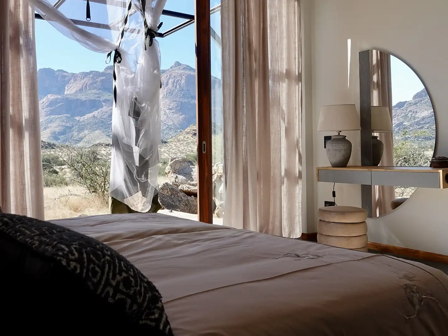ondili-Chalet Bedroom Hohenstein Lodge_md